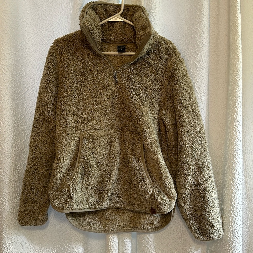 Extremely soft Sherpa quarter zip